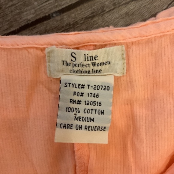 S‎ Line Women's Sleeveless Ruffled Top - Picture 5 of 5